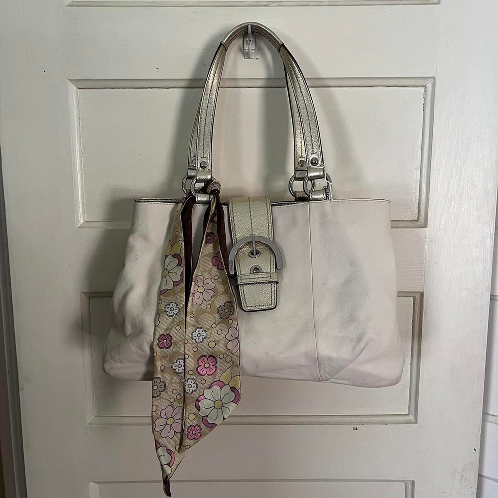 1990s Coach Soho Buckle Shoulder-bag / handbag